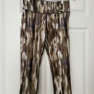 Nike Abstract Capris